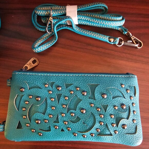 American Bling turquoise with matching wallet/crossbody - Picture 8 of 10
